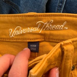 Universal Thread Jeans